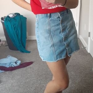 Short denim skirt